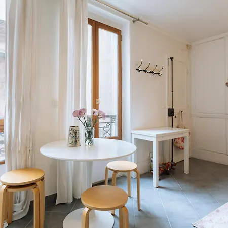 Vibrant & Tranquil 1bd Folie-mericourt Fogadó *