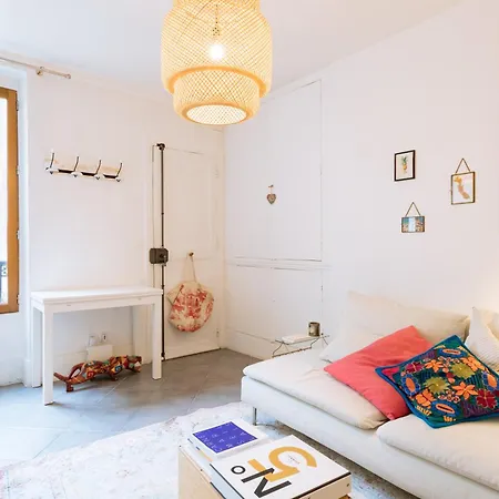 Vibrant & Tranquil 1bd Folie-mericourt Fogadó